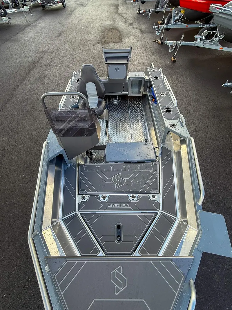 Slide: The Image of Stabi-Craft 1550 Frontier 2025 - 9