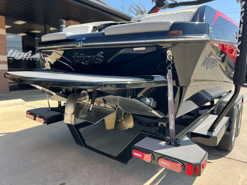 Slide: The Image of 2024 Tigé Z3 boat rear view, showcasing sleek design and advanced features. - 5