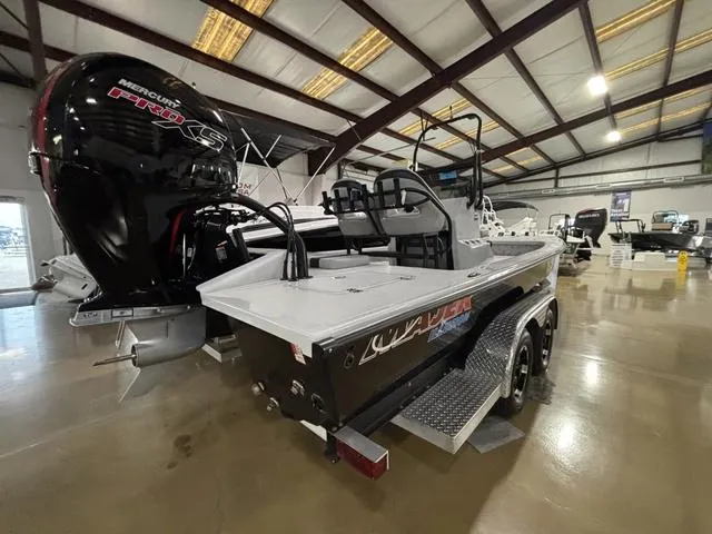 Slide: The Image of Majek 226 Illusion 2024 - 4