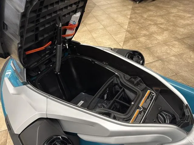 Slide: The Image of Sea-Doo GTX 2025 - 11