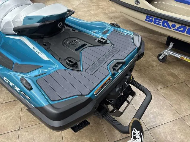 Slide: The Image of Sea-Doo GTX 2025 - 13