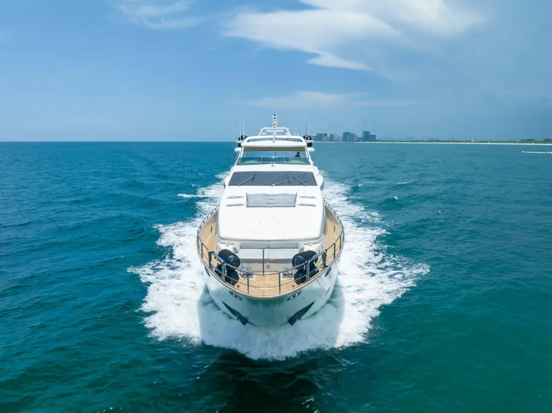 Slide: The Image of Azimut 116 2012 - 114