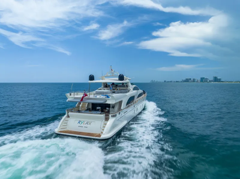 Slide: The Image of Azimut 116 2012 - 119