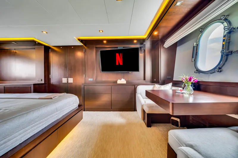 Slide: The Image of Azimut 116 2012 - 55