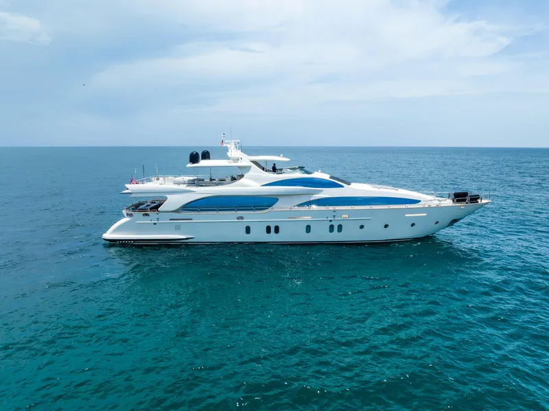 Slide: The Image of Azimut 116 2012 - 63