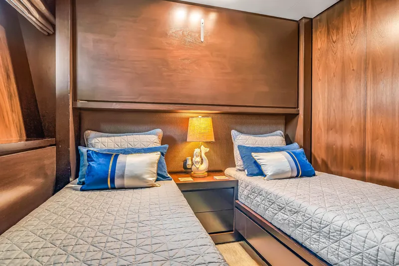 Slide: The Image of Azimut 116 2012 - 75