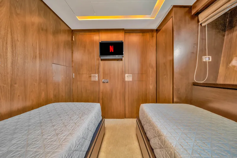 Slide: The Image of Azimut 116 2012 - 76