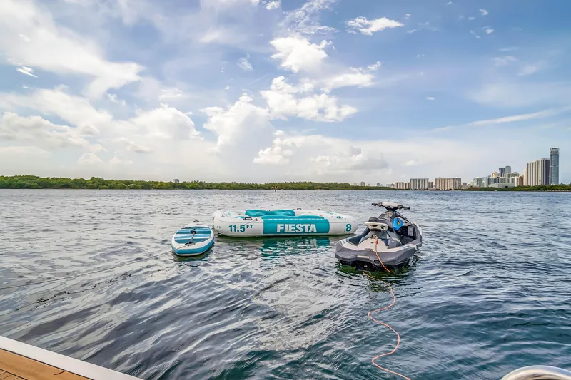 Slide: The Image of Azimut 116 2012 - 84