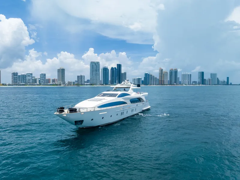 Slide: The Image of Azimut 116 2012 - 95