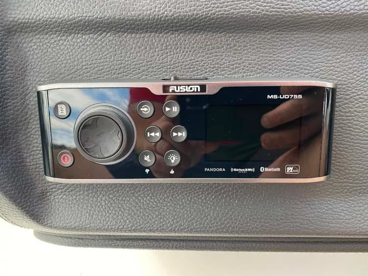 Slide: The Image of Regal 3300 2020 - 12