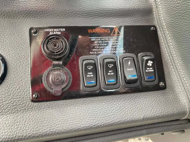 Slide: The Image of Regal 3300 2020 - 14