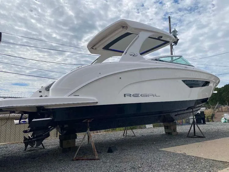 Slide: The Image of Regal 3300 2020 - 3