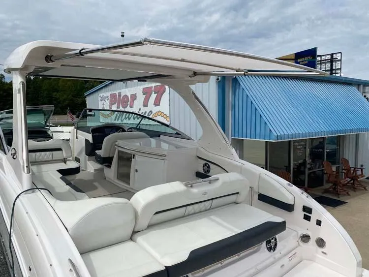 Slide: The Image of Regal 3300 2020 - 40