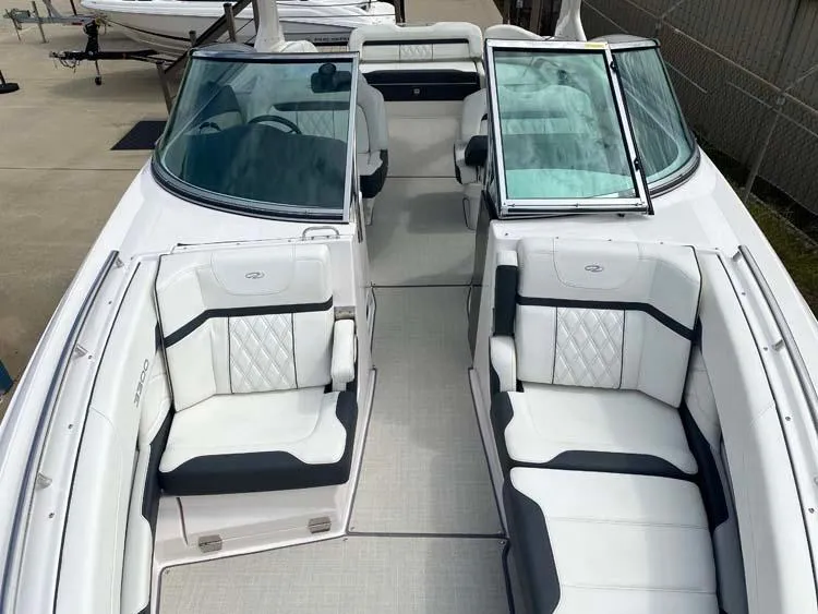 Slide: The Image of Regal 3300 2020 - 44