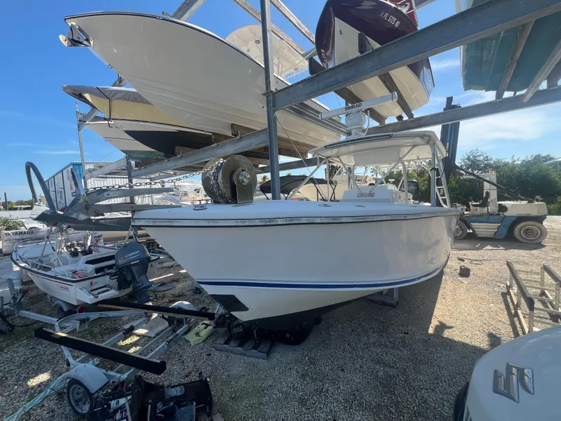 Slide: The Image of Ocean Master 31 Center Console 2002 - 1