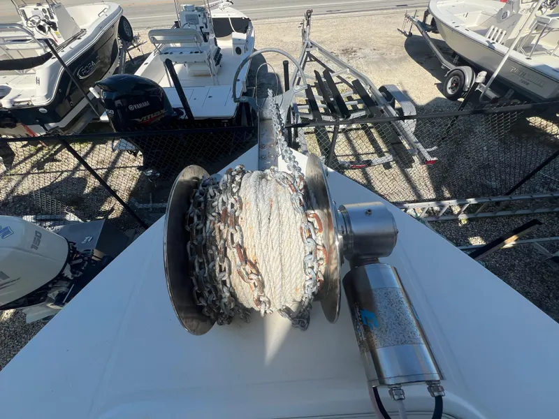 Slide: The Image of Ocean Master 31 Center Console 2002 - 15