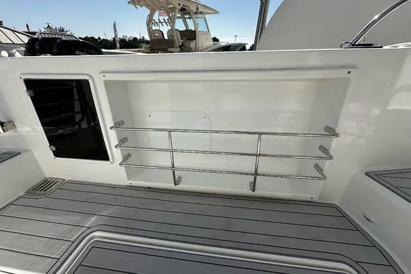 Slide: The Image of Jeanneau Leader 9.0 WA 2024 - 51