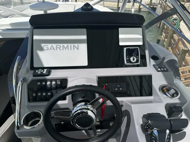 Slide: The Image of Jeanneau Leader 9.0 WA 2024 - 65