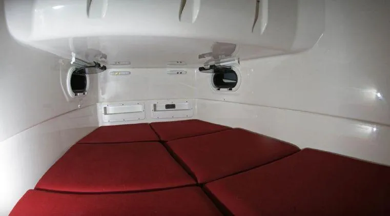 Slide: The Image of Berth (Stock Photo) - 5