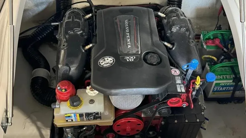 Slide: The Image of Volvo Penta 300 V8 engine in 2019 Chaparral 257 SSX boat. - 25