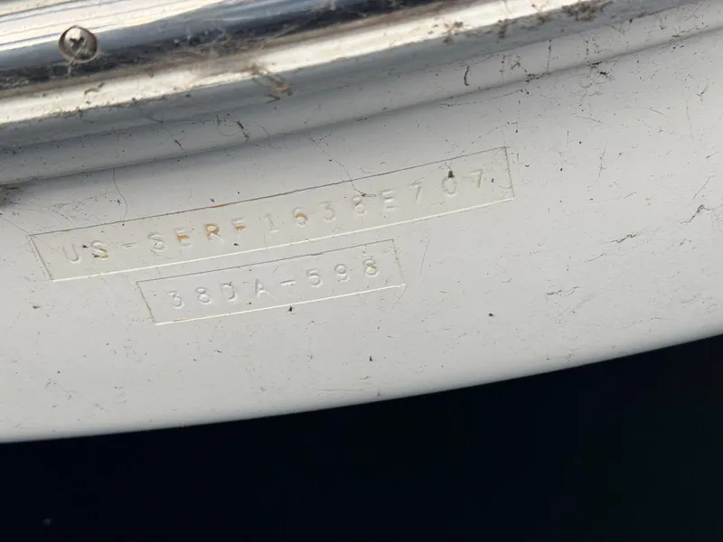Slide: The Image of Hull identification number on 2007 Sea Ray 38 Sundancer boat. - 35