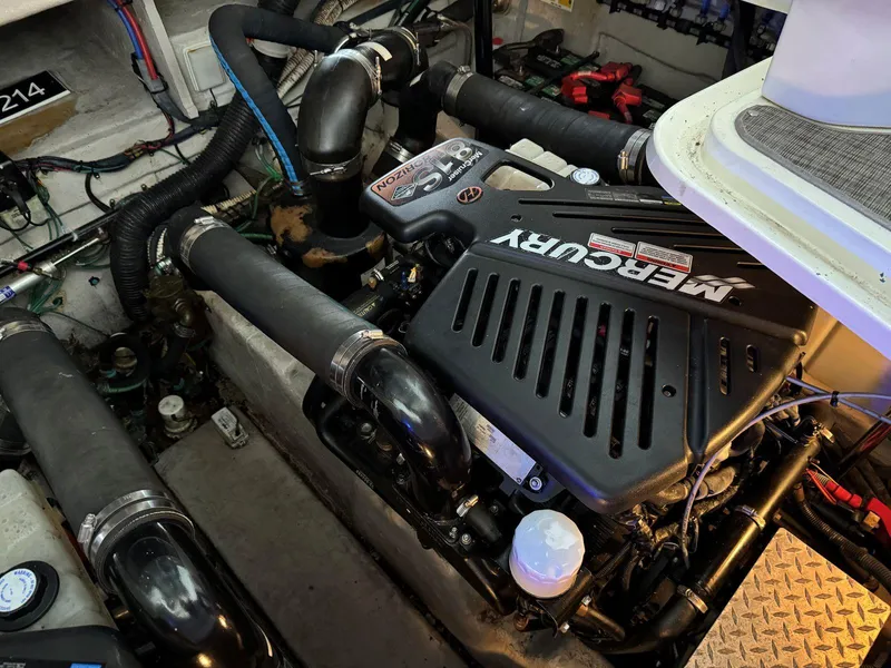 Slide: The Image of Sea Ray 38 Sundancer 2007 - 75