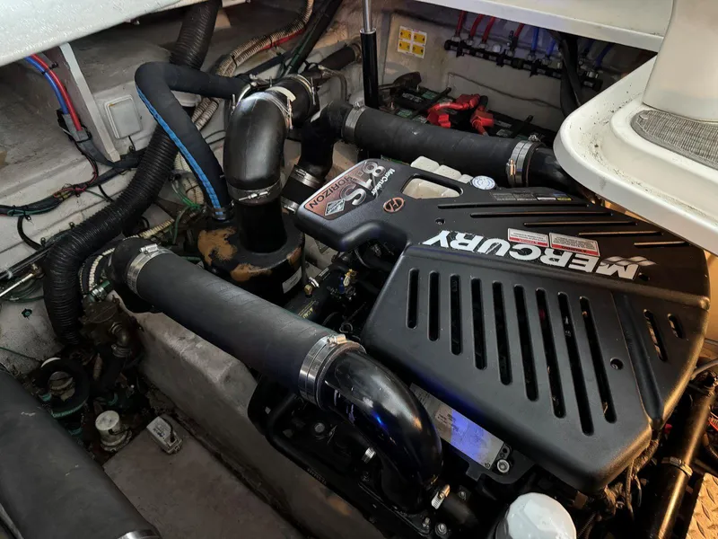 Slide: The Image of Sea Ray 38 Sundancer 2007 - 76