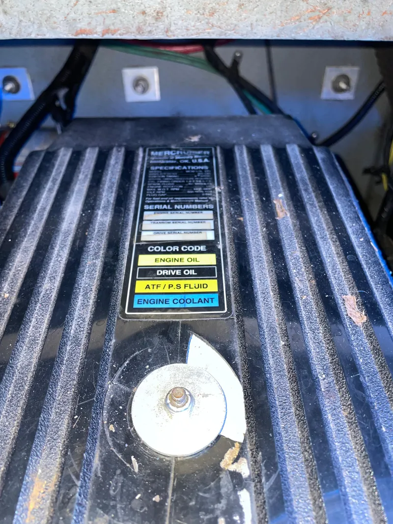 Slide: The Image of Engine compartment of 2000 Sea Ray 290 Amberjack with fluid color codes visible. - 10