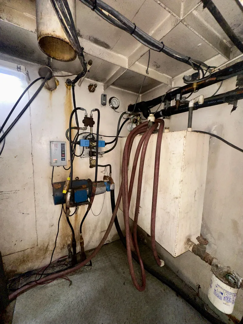 Slide: The Image of Blanchard 69 Shrimper/Freezer 2001 - 53