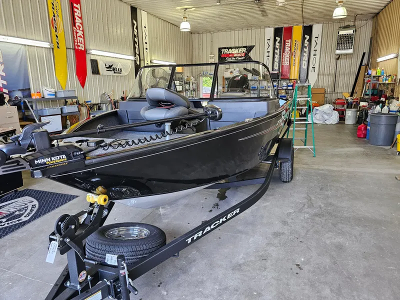 Slide: The Image of Tracker Pro Guide V-175 Combo 2025 - 64