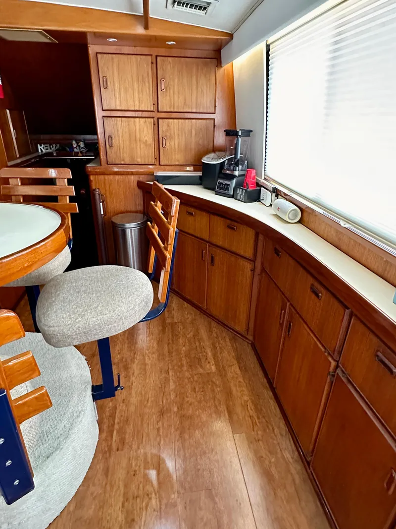 Slide: The Image of Salon Forward Starboard - 16