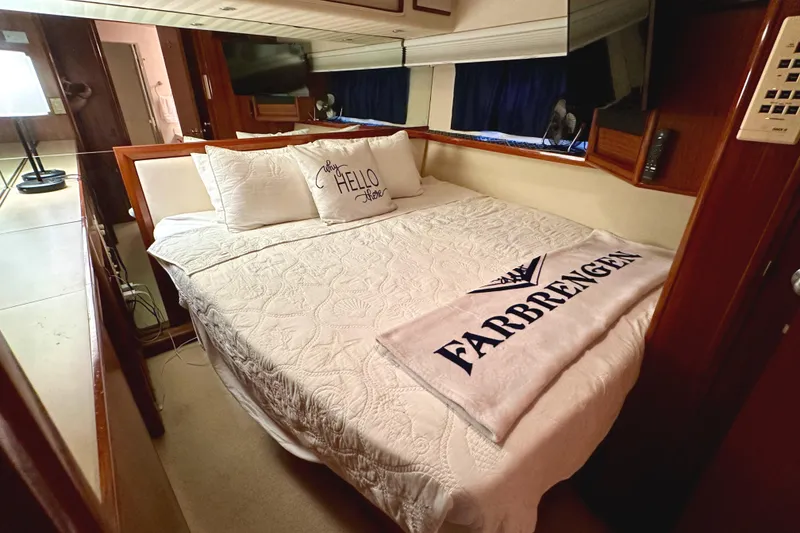 Slide: The Image of Master Stateroom - 32