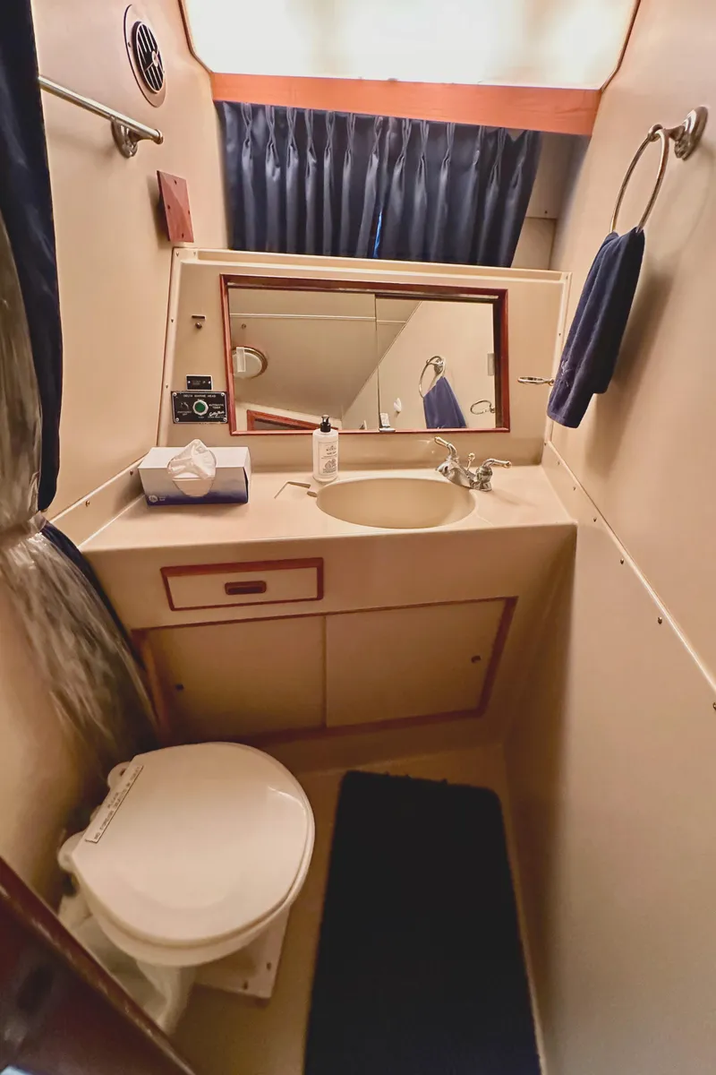 Slide: The Image of Forward Stateroom Head - 40