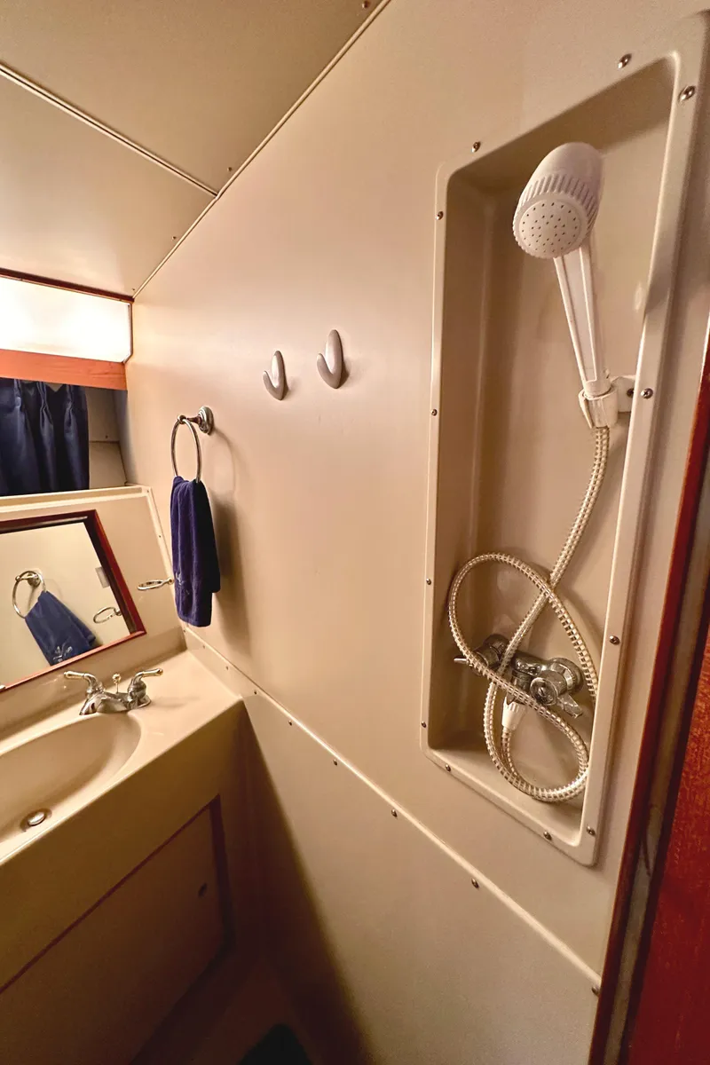 Slide: The Image of Forward Stateroom Wet Head - 41