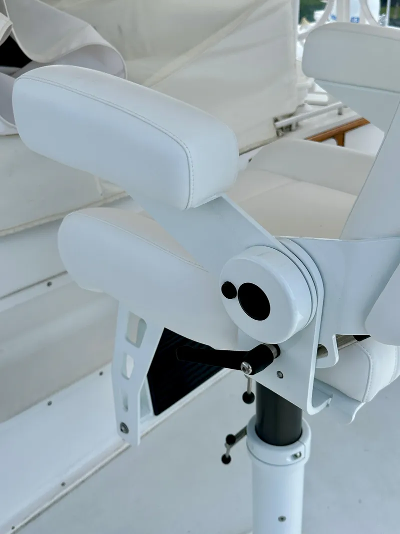 Slide: The Image of Bertram 54 Convertible 1982 - 58