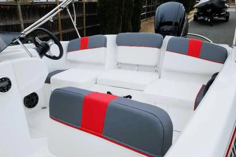 Slide: The Image of Tahoe T16 2024 - 7