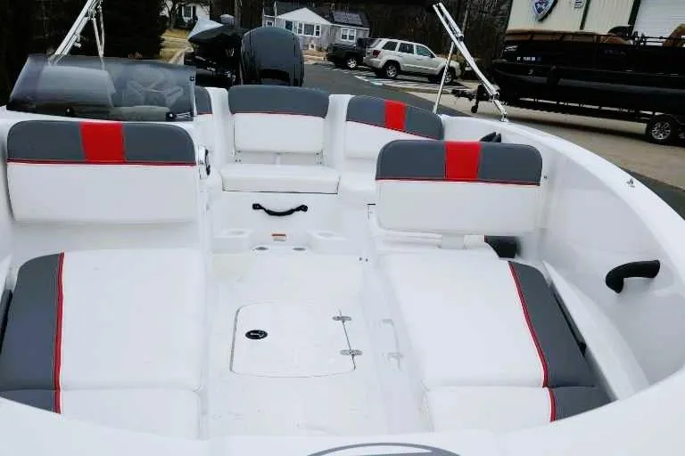 Slide: The Image of Tahoe T16 2024 - 8