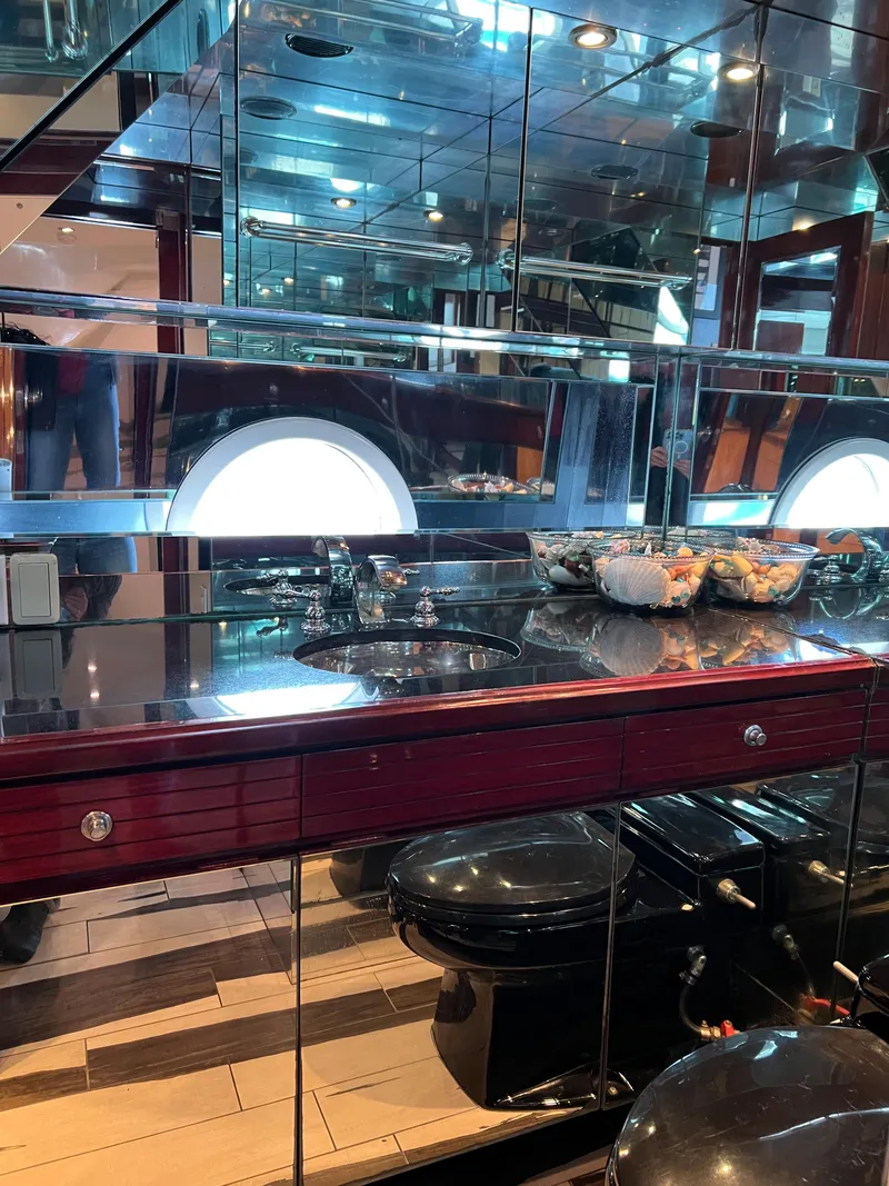 Slide: The Image of Upper - Day Head - 20