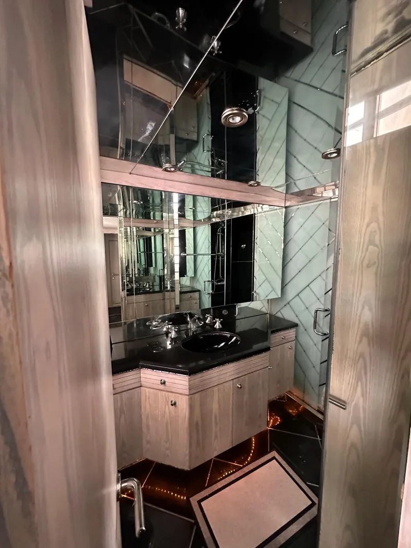 Slide: The Image of Master Head - 27