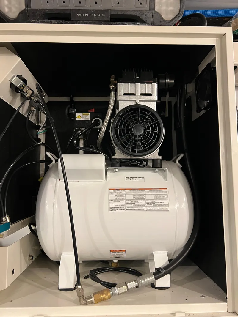 Slide: The Image of Air Compressor - New - 65