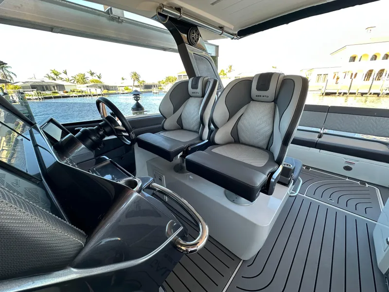 Slide: The Image of Galeon 325 GTO 2022 - 65