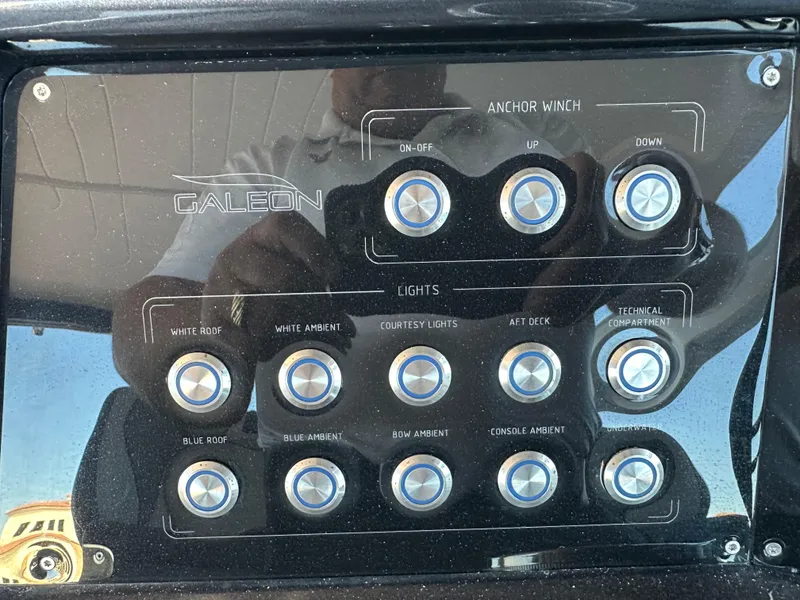 Slide: The Image of Galeon 325 GTO 2022 - 68