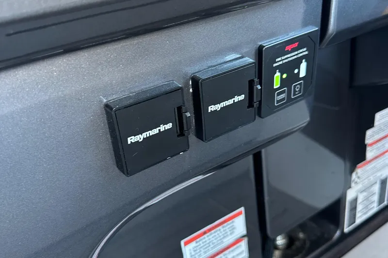 Slide: The Image of Galeon 325 GTO 2022 - 82