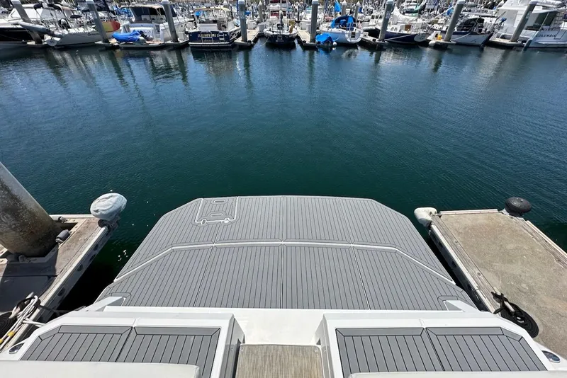 Slide: The Image of Cruisers Yachts 39 Express Coupe 2021 - 11