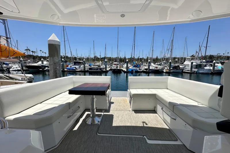 Slide: The Image of Cruisers Yachts 39 Express Coupe 2021 - 13