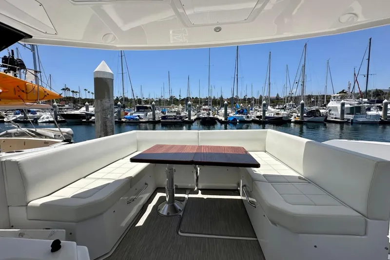 Slide: The Image of Cruisers Yachts 39 Express Coupe 2021 - 18