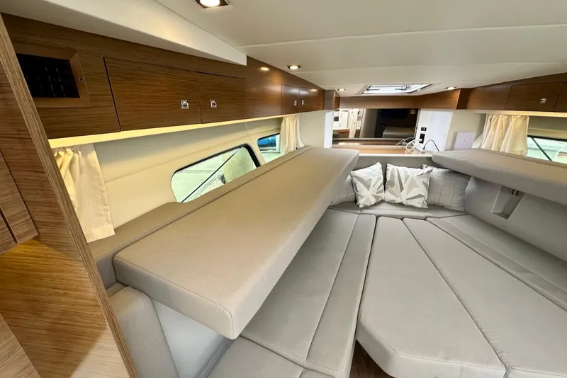 Slide: The Image of Cruisers Yachts 39 Express Coupe 2021 - 40