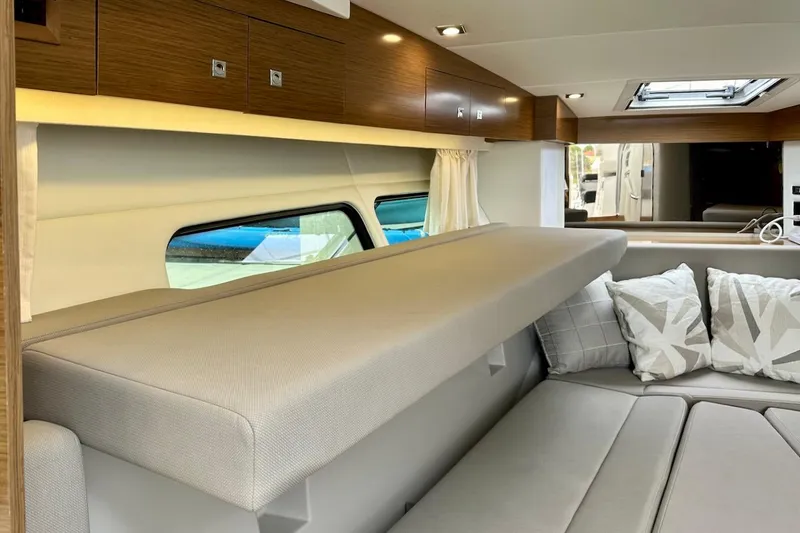 Slide: The Image of Cruisers Yachts 39 Express Coupe 2021 - 42