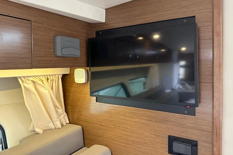 Slide: The Image of Cruisers Yachts 39 Express Coupe 2021 - 43