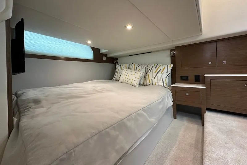 Slide: The Image of Cruisers Yachts 39 Express Coupe 2021 - 49